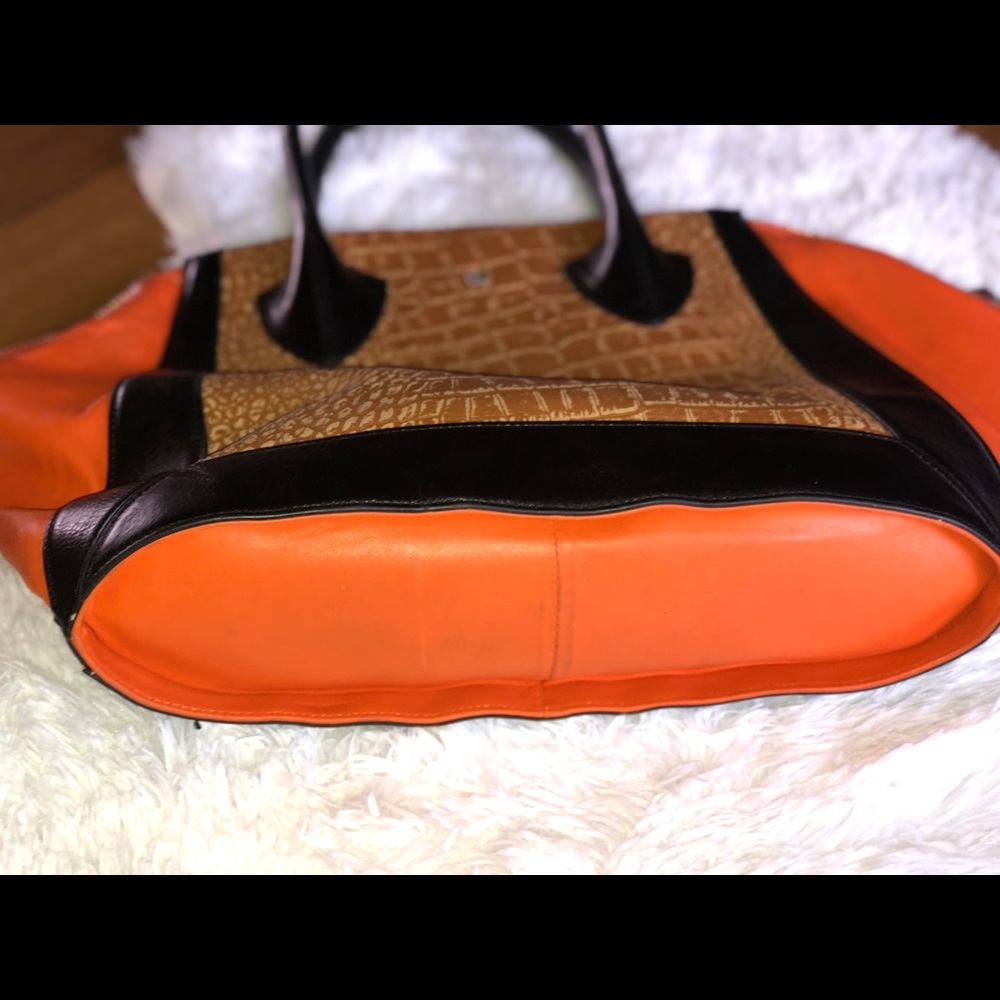 POUR LA VICTORY LEATHER HANDBAG!! - Picture 5 of 8
